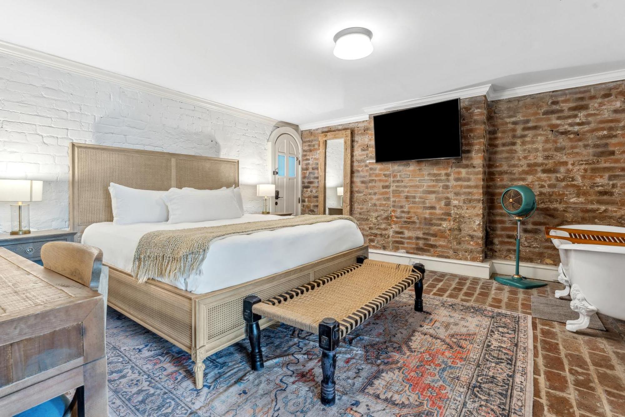 Bellwether House 5*
